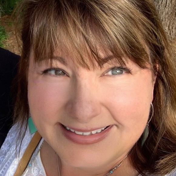 Meet your Posher, Paula - Picture 1 of 1